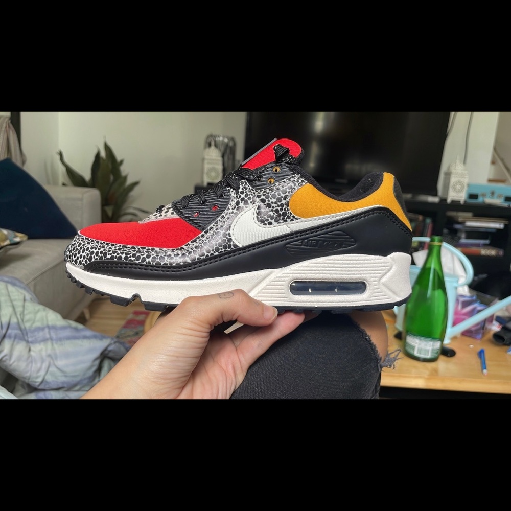 Nike air max size 7.